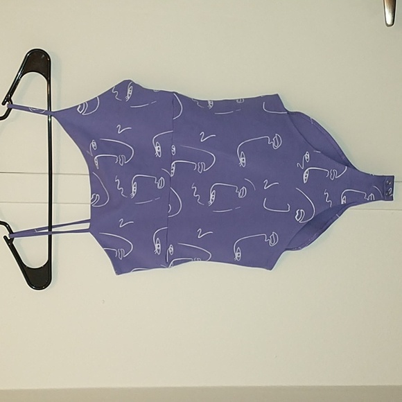 Abstract Face Print Bodysuit_Asymetrical Neck - Picture 2 of 11